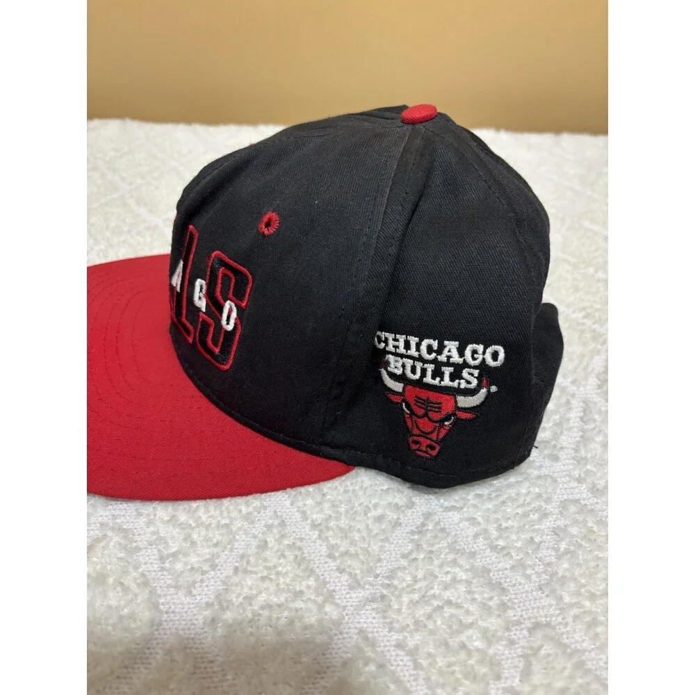 Vintage 90s Chicago Bulls NBA  Embroidered USA Made Snap Back Hat